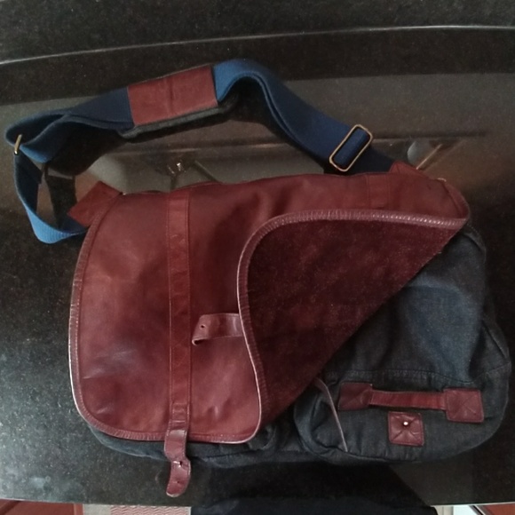 A.kurtz messenger style shoulder bag - Picture 1 of 4